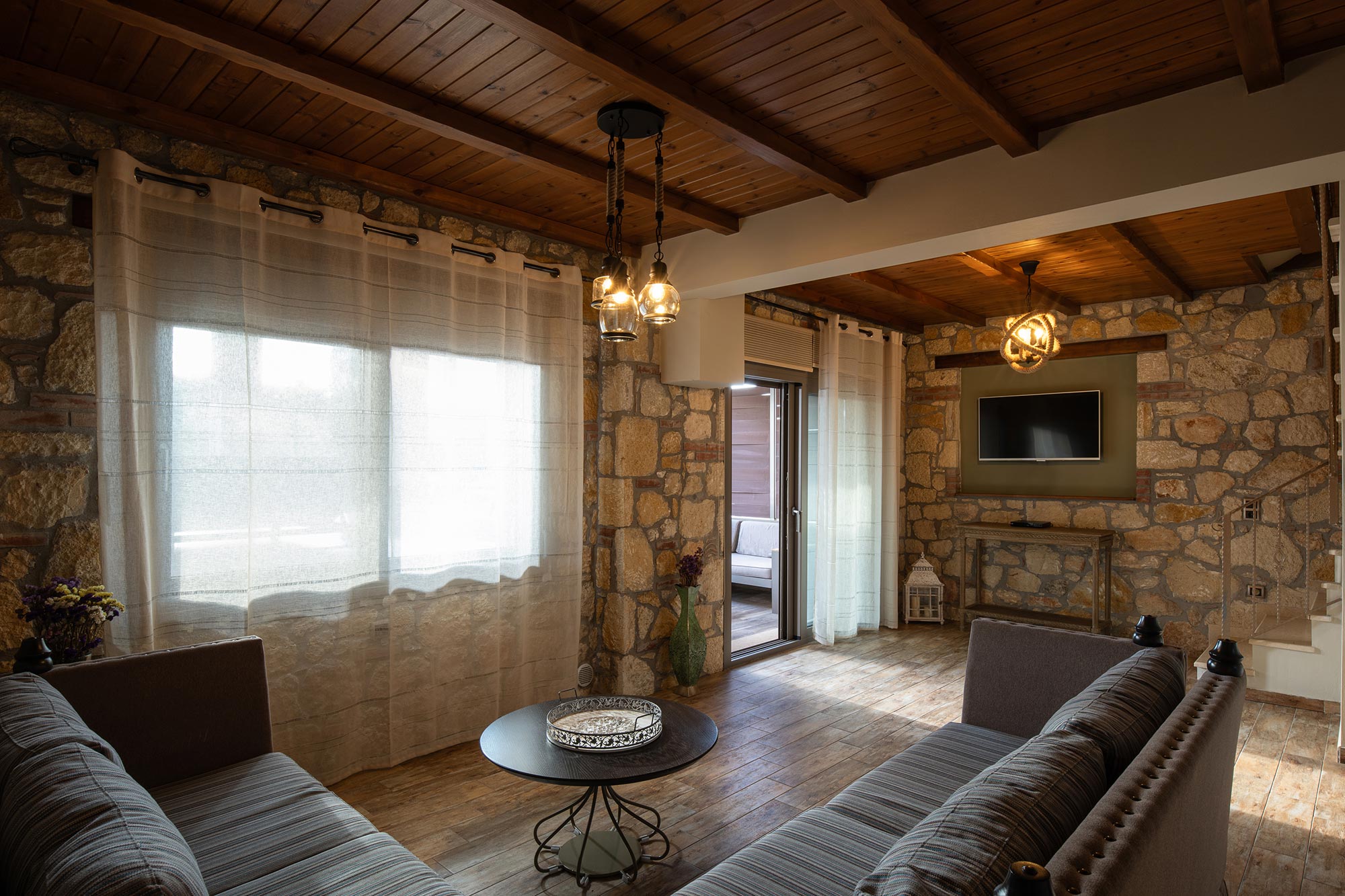 Tiara Holidays - Five Sense Luxury Villas - Orasi - living room